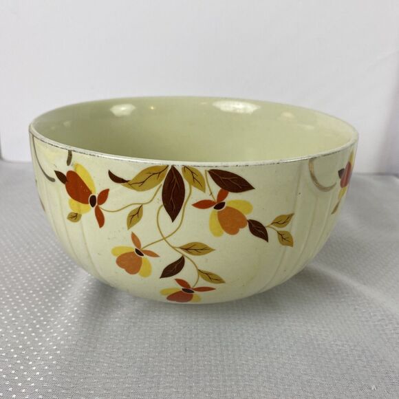 Vintage Halls Superior Quality Kitchenware Jewel Tea Autumn Leaf Bowl - Picture 1 of 6